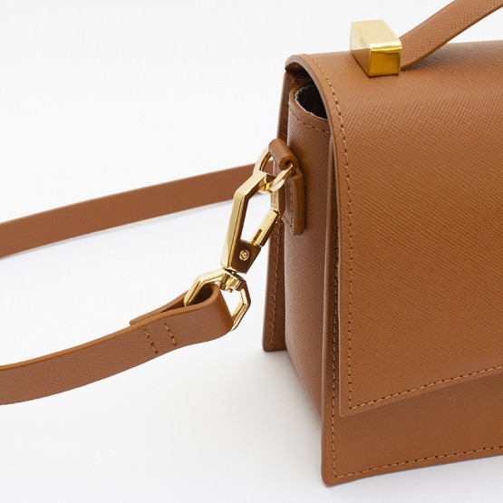 Margo Marrone/Gold