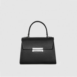Nicole Mini Black