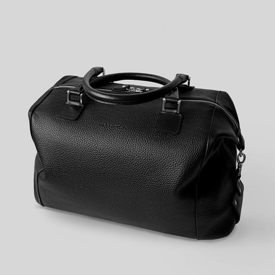 Travel M Black